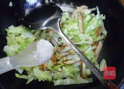 香干炒包心菜的做法图解8