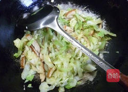 香干炒包心菜的做法图解10