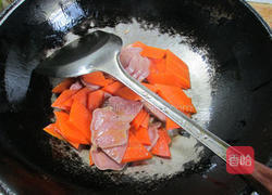 胡萝卜炒猪舌头的做法图解8