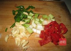 湖南腊肉炒笋皮的做法图解5