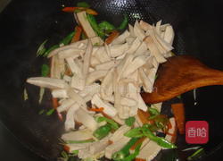 杏鲍菇炒香干的做法图解7