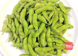 卤毛豆的做法图解1