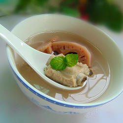 排骨莲藕汤的做法[图]