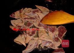 甜椒炒猪肝的做法图解5