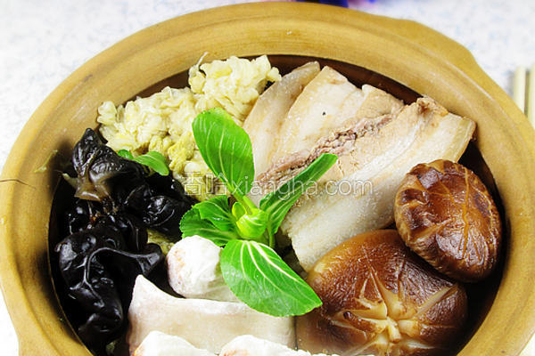 酸菜白肉火锅