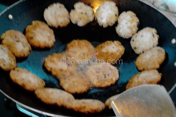 香煎刀鱼饼
