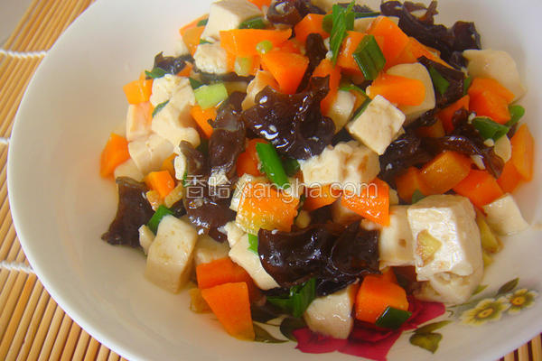 豆腐炒木耳
