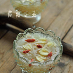 皂角米银耳莲子羹的做法[图]