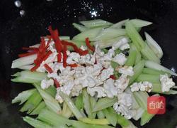 鲜核桃炒西芹的做法图解5