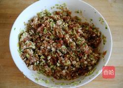 北极虾鲜肉馄饨的做法图解3