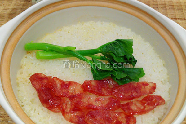 广味香肠煲仔饭