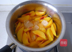 黄桃罐头的做法图解5