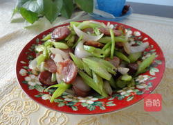 腊肠炒芹菜的做法图解11