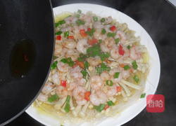 金针粉丝蒸虾的做法图解12