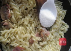 奶油培根意大利面的做法图解19