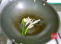 榨菜烧鸡翅的做法图解3