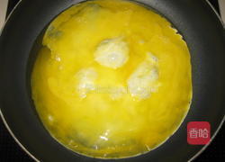 榨菜炒鸡蛋的做法图解3