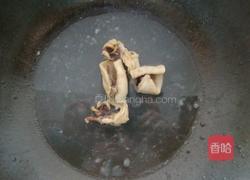 墨鱼香菇蒸鸡的做法图解4