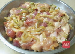 榨菜蒸猪肉的做法图解3