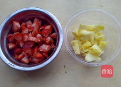 草莓鸡翅的做法图解3