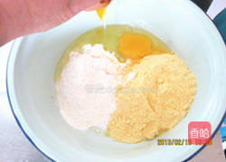 奶香玉米饼的做法图解4