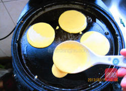奶香玉米饼的做法图解9