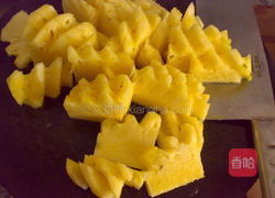 菠萝果脯的做法图解2