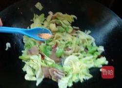 腊肉炒手撕包菜的做法图解6