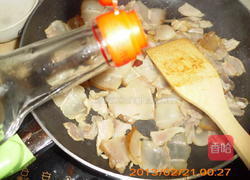 香菇炒腊肉的做法图解6