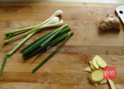 白灼九节虾的做法图解3