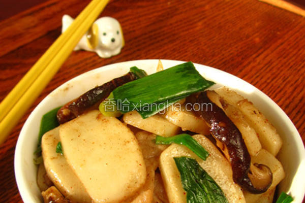青蒜肉丝炒年糕