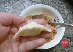 榨菜猪肉馅锅贴的做法图解9