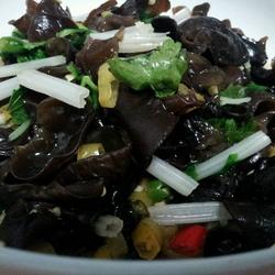 野山椒拌木耳的做法[图]