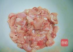 泡椒兔丁的做法图解1