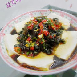 松花蛋拌豆腐的做法[图]