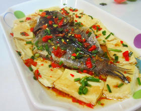 葱香豆腐蒸柴鱼[图]