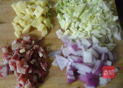 腊肠炒饭的做法图解2