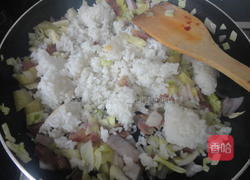 腊肠炒饭的做法图解6