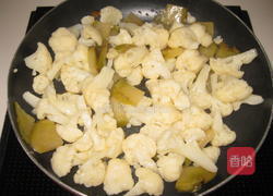 榨菜炒花菜的做法图解10