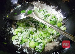 青菜炒饭的做法图解9