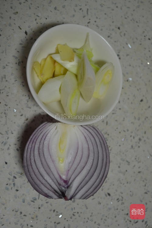 备葱段姜片洋葱.