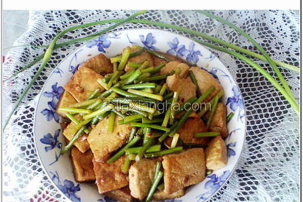 蒜苗烧豆腐