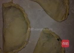 韭菜盒子的做法图解3