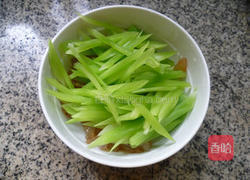 莴笋拌海蜇的做法图解6