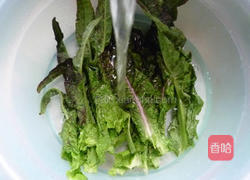 莴笋叶炒榨菜的做法图解3