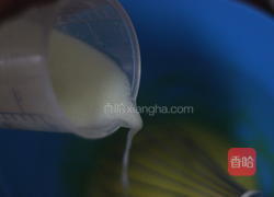 黄桃蛋糕卷的做法图解2