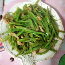 家常豆角炒肉丝的做法[图]