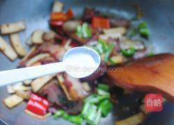 香干炒腊肉的做法图解9
