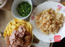 肉丸子面条的做法图解1