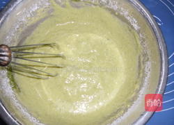 毛毛虫蛋糕卷的做法图解5